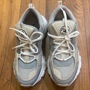 Axel Arigato Sneakers size 37